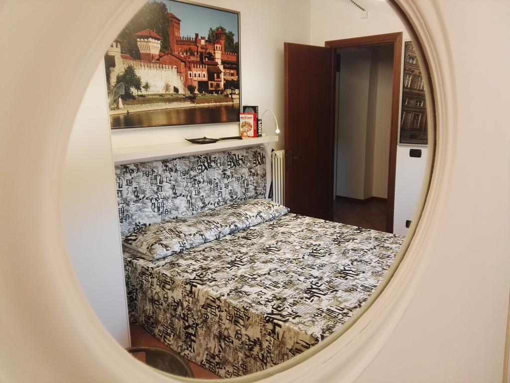 A Casa Di Gio Bed and Breakfast Τορίνο Δωμάτιο φωτογραφία